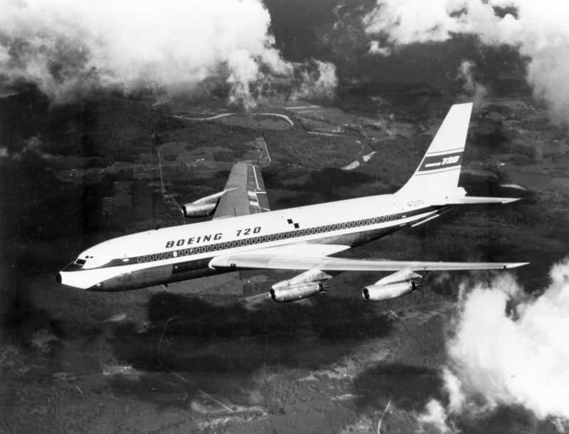 el antiguo boeing 720